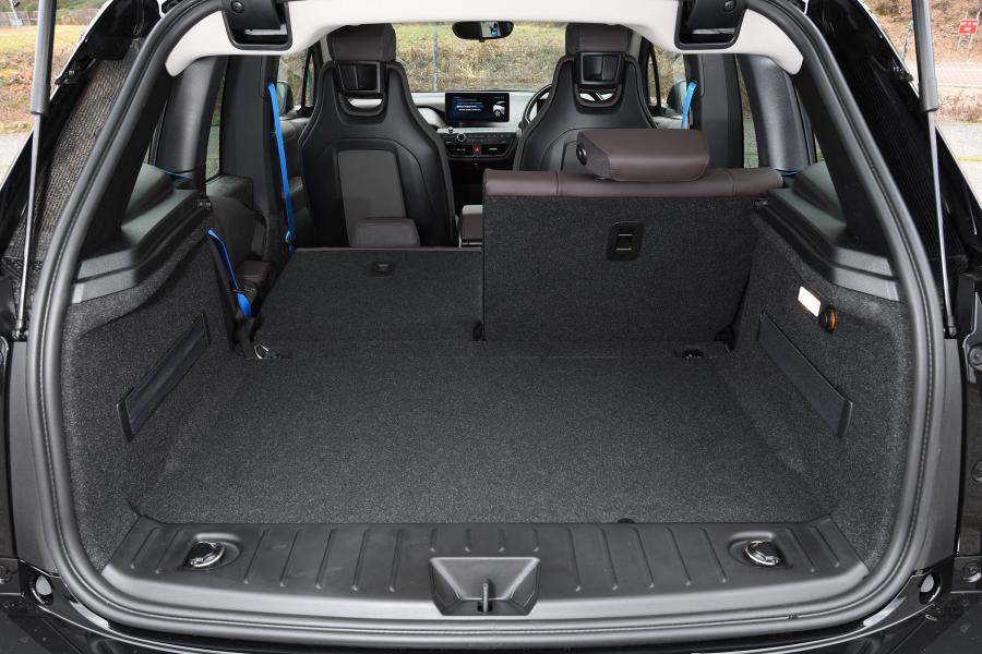 Багажник BMW i3 (I01) 2017 года  (UK) (фото 6 из 12)